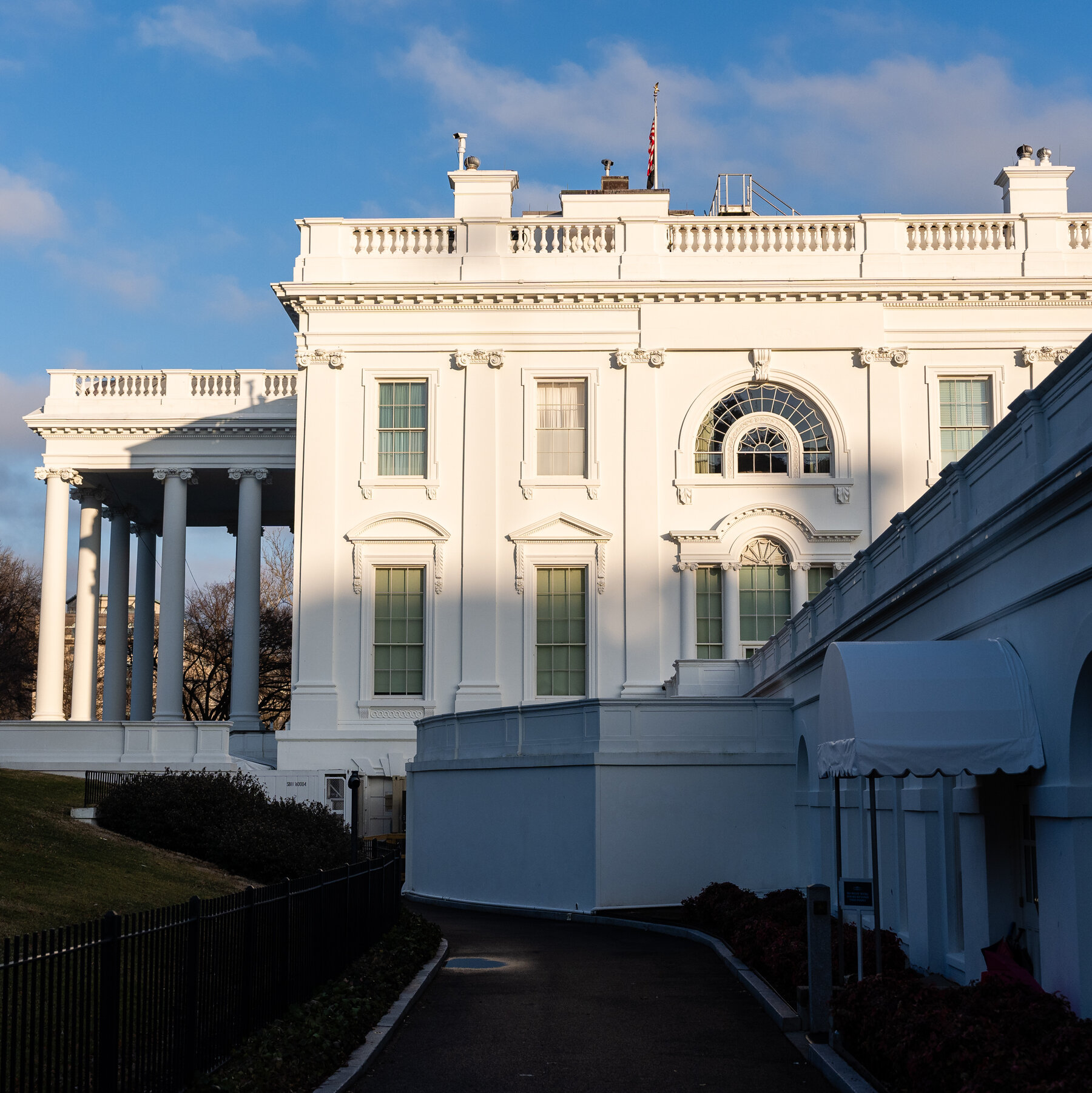 Secret Service Shoots Armed Man Near the White House